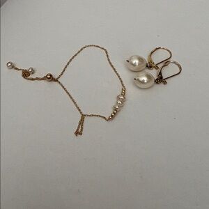 14k gold bracelet and earrings